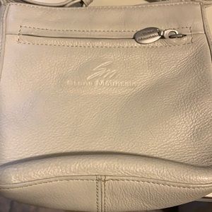 Stone Mountain Leather Crossover Bag